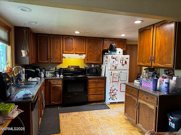 5th image of 2903 Panamint Rd
