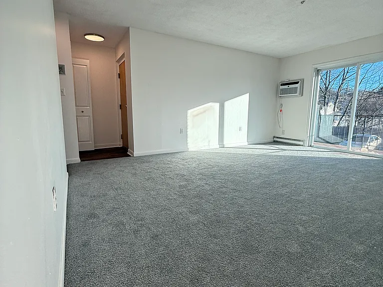 20-40 Amici Way #12 — Photo 10