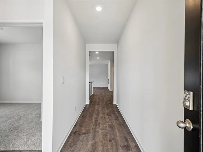 85 Kipling Dr — Photo 3