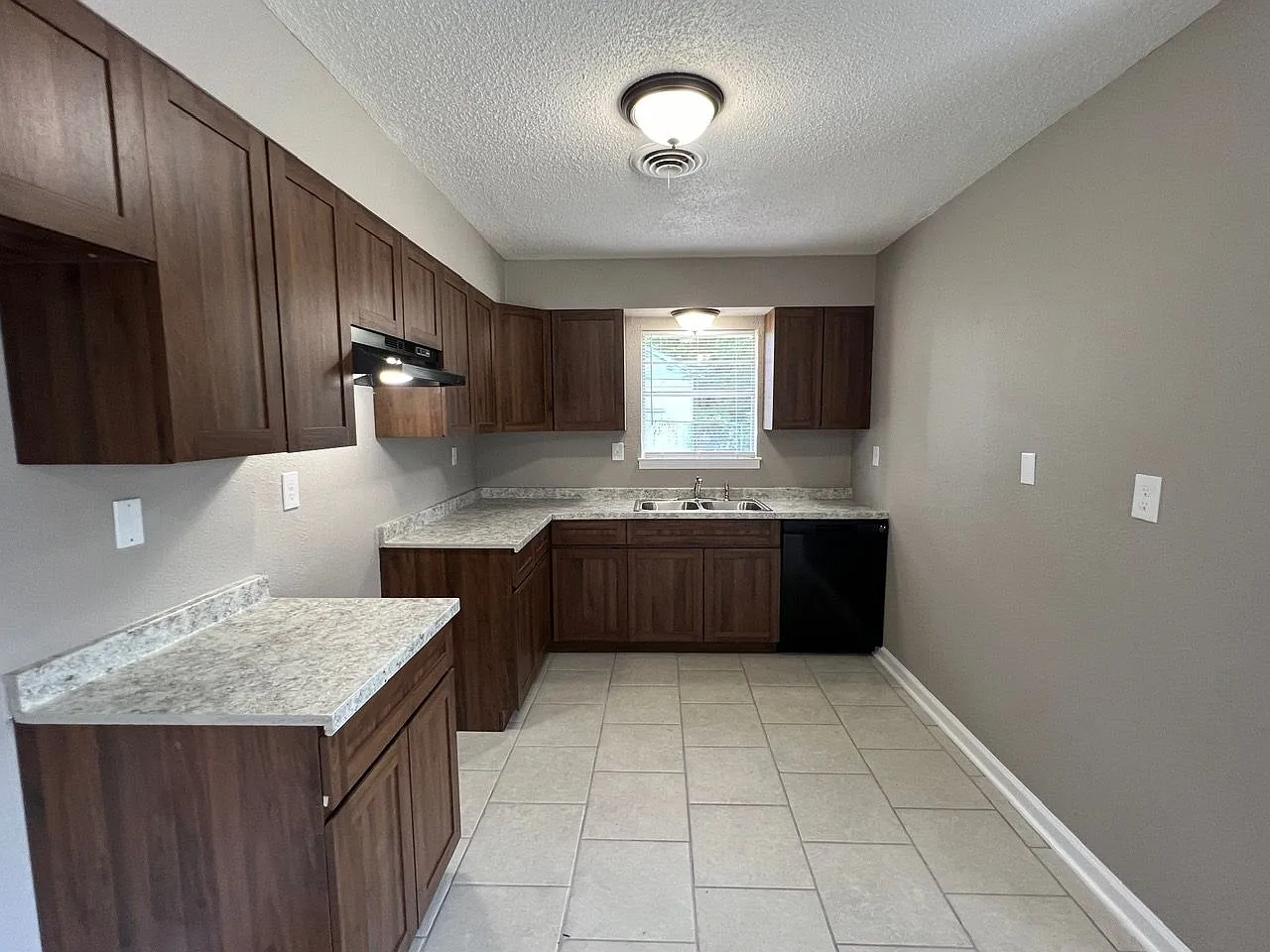 4839 Appleville St — Photo 2