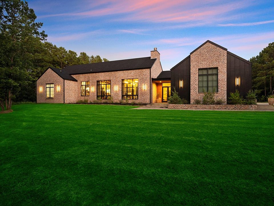 1st image of 798 Eastgate Park