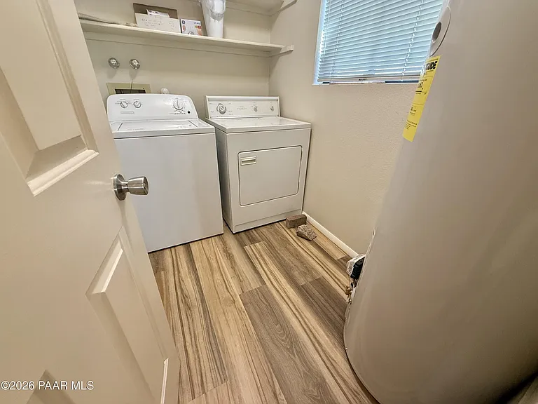 350 Rim Rock Cir #2 — Photo 11