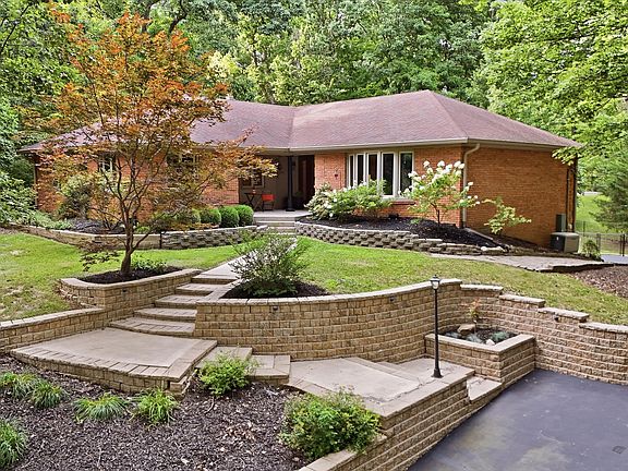 4th image of 9226 Gleannloch Dr