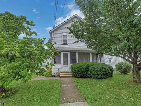 3rd image of 36 Furnace Ave