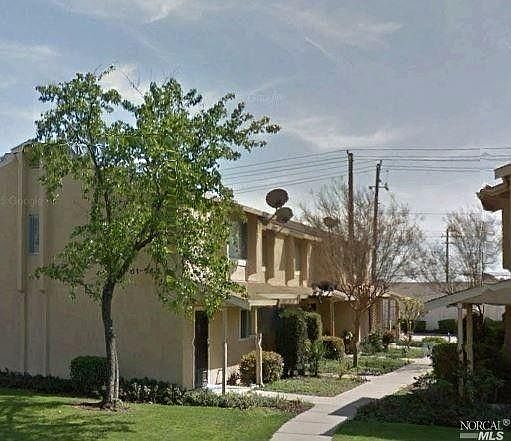 1st image of 1941 Grande Cir APT 63