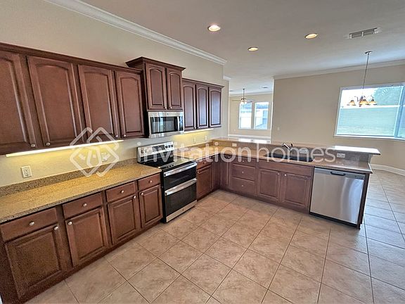 5th image of 6925 Bushnell Dr