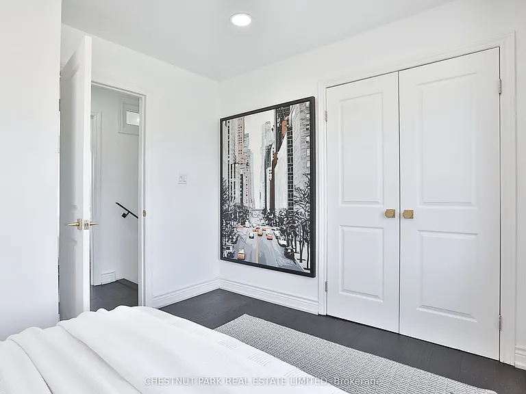 1341 Dupont St — Photo 23