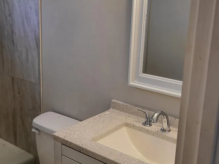 505 W Buena Vista Ave #505 — Photo 6