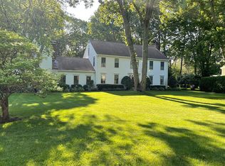 1 Singing Woods Ct, Norwalk, CT 06850