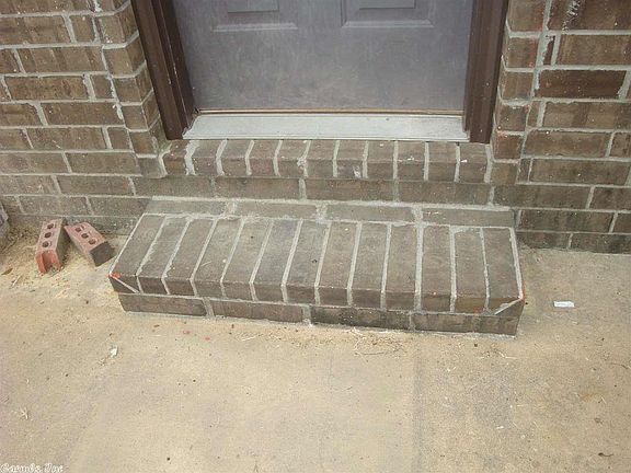4th image of 104 Olyvia Cir