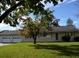 183 Moorestown Dr, Bath, PA 18014