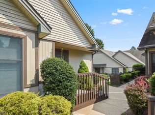 23 Park Edge, Berkeley Heights, NJ 07922