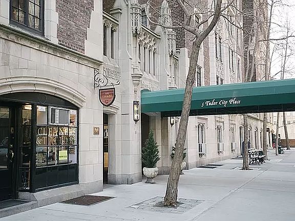 5th image of 5 Tudor City Pl APT 1206