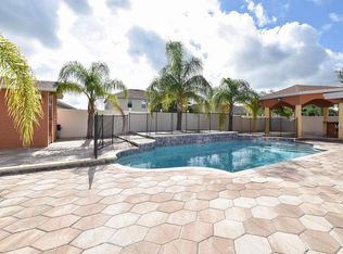 3967 Golden Finch Way, Kissimmee, FL 34746