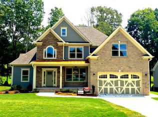 733 Riverwood Dr, Clayton, NC 27527