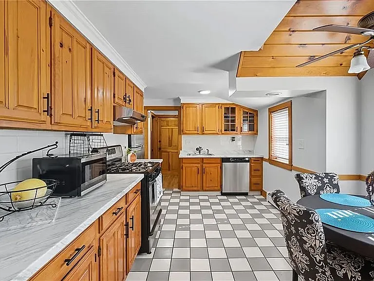 45 Denver St #2 — Photo 3