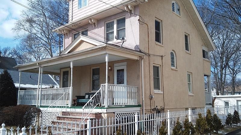 2nd image of 145 E 8th Ave