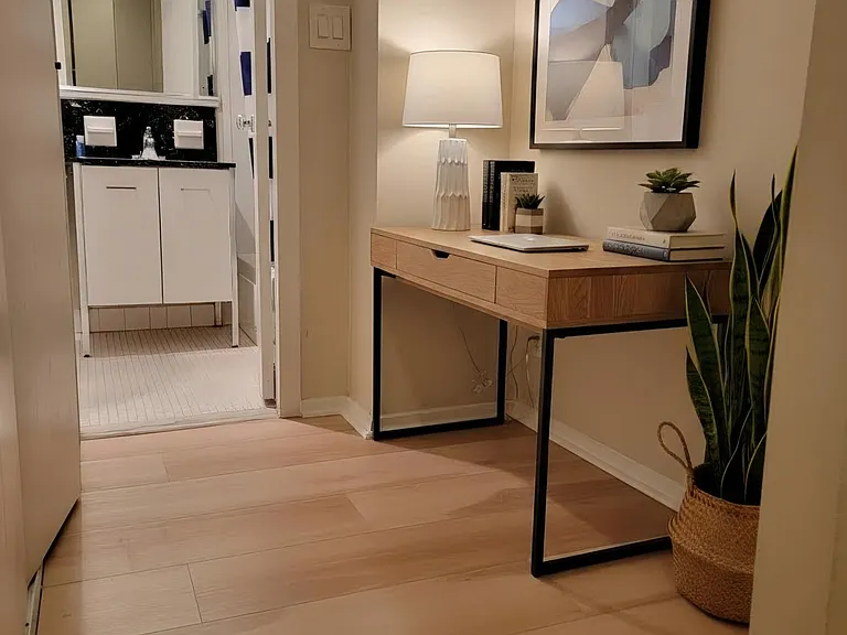 2 Hawthorne Pl #5FB — Photo 7