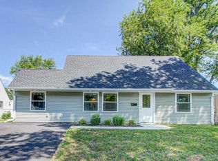 105 Kenwood Dr S, Levittown, PA 19055