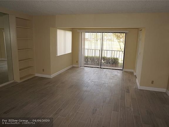 3rd image of 602 Sea Pine Way APT B1