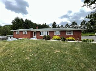 770 Almond Rd, Walnutport, PA 18088