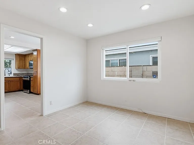 18102 Hatteras St — Photo 11