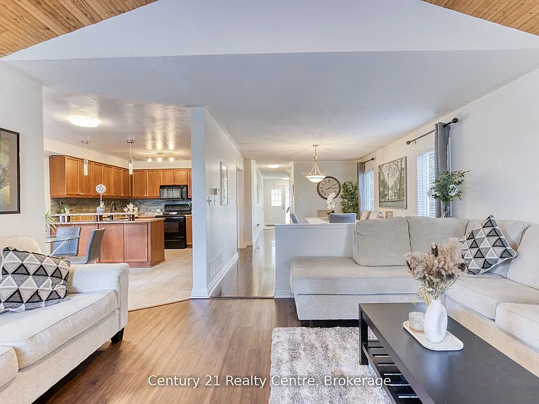 45 Hatch St E — Photo 20
