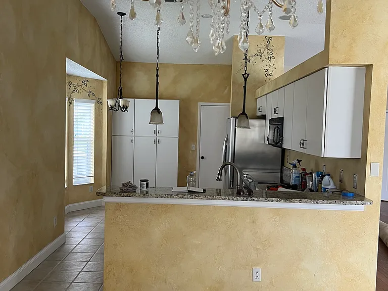 Beautiful 3 bedroom/ 2 bath home located on a quiet street with an outstanding view of the largest lake in Braden River Lakes. Close to I-75 and located in a great school district.