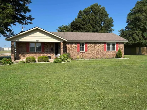 887 S Garfield Ave, Piggott, AR 72454