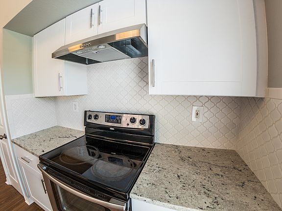 3rd image of 9540 Lake Chase Island Way