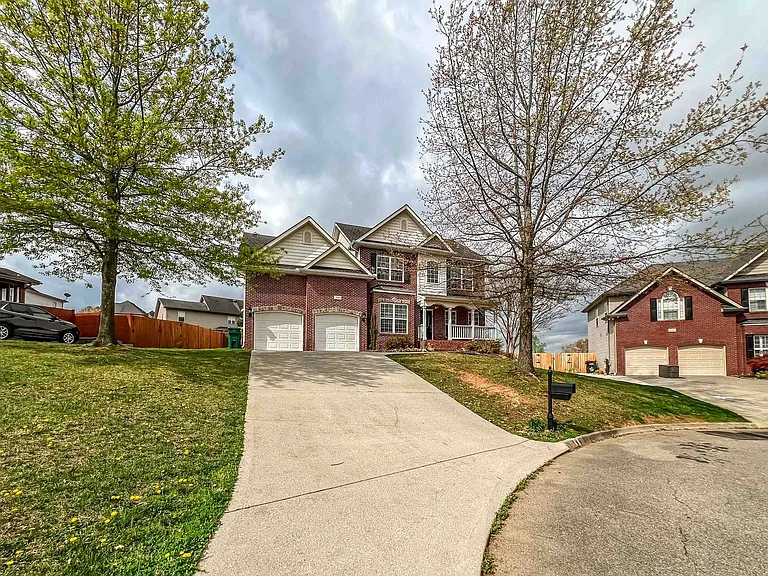 10309 Red Water Ln — Photo 16