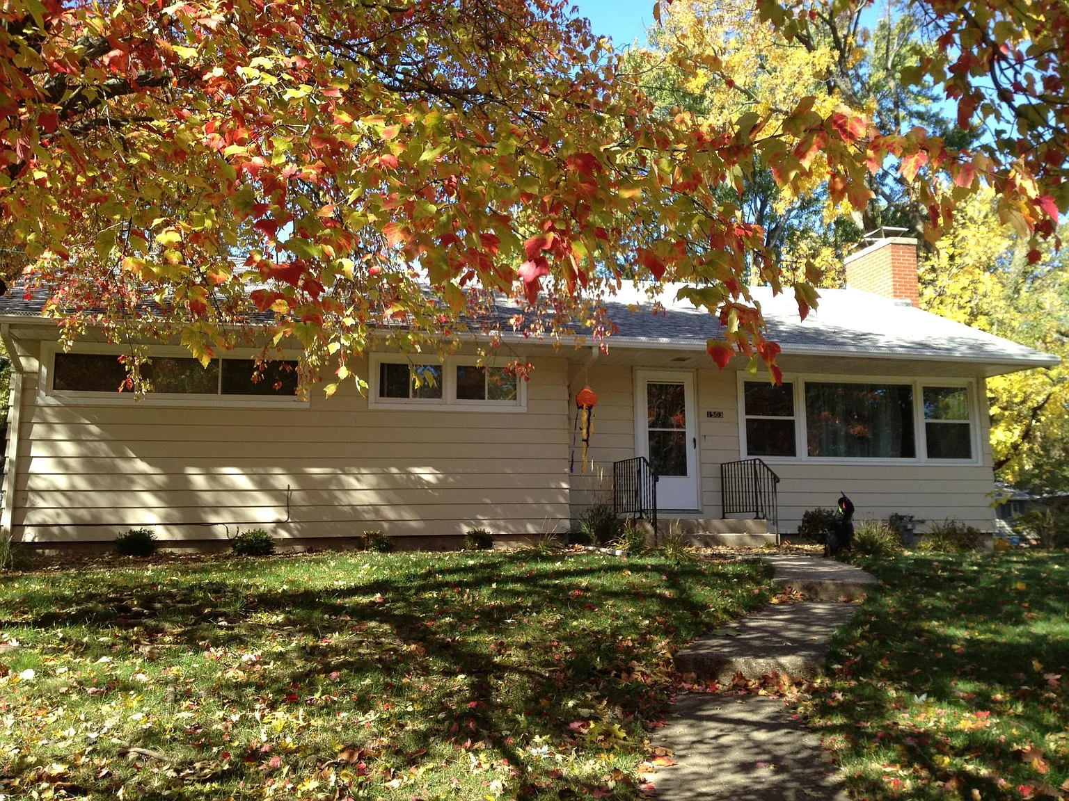 1503 Dawson Dr photo 1