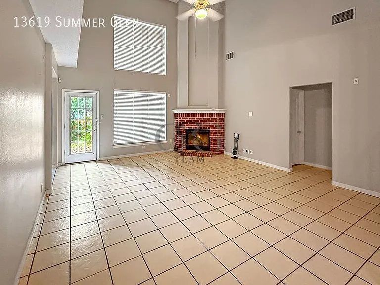 13619 Summer Glen Dr — Photo 3