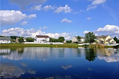 Nice place to enjoy coffee or have your fire pit waterside...