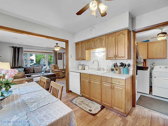 5th image of 8932 S 51st Ave