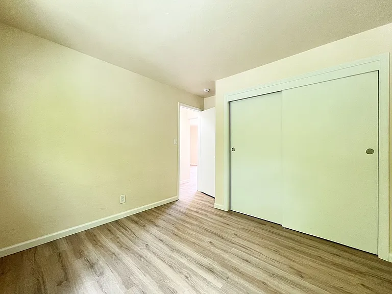 Westview Apartments — Photo 13