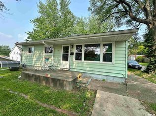 1025 S 15th St, Quincy, IL 62301