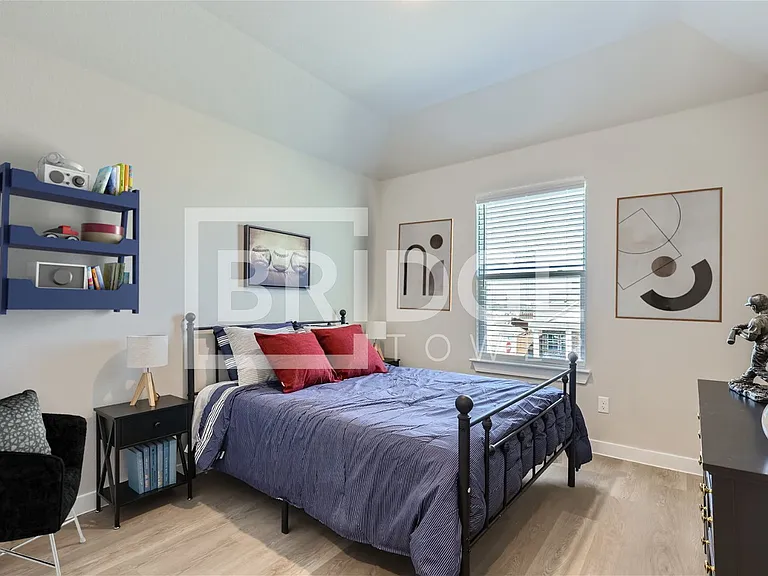 534 Sandy Glen Ln — Photo 11
