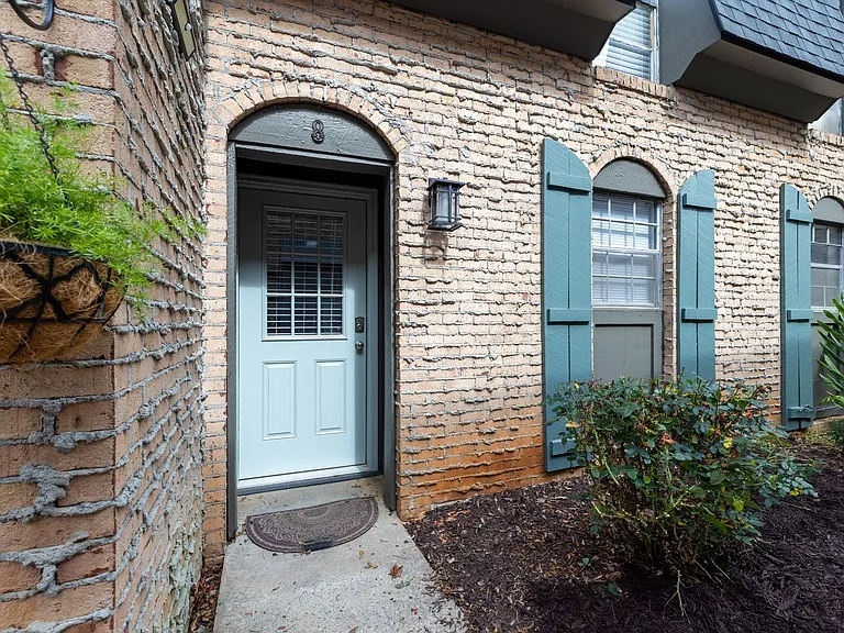 235 Keowee Trl — Photo 37