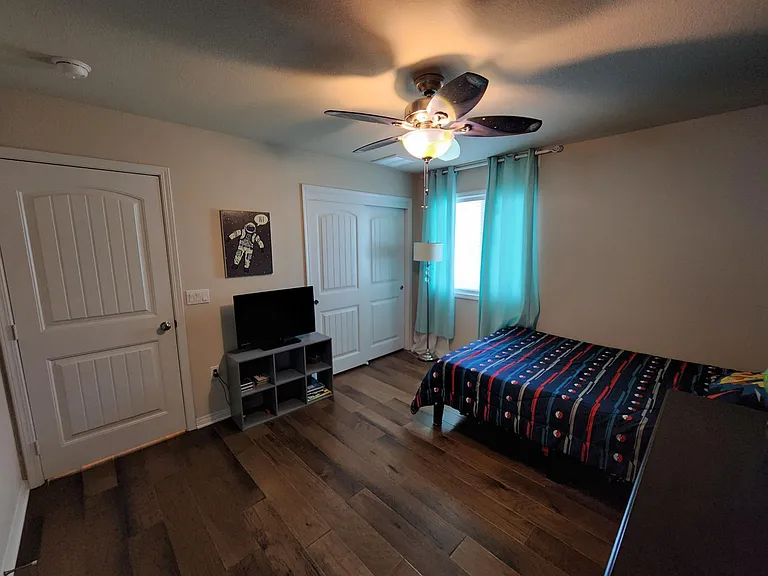 11200 Mickelson Dr — Photo 21