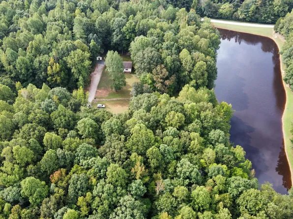 1524 Dogwood Dr, Oxford, NC 27565