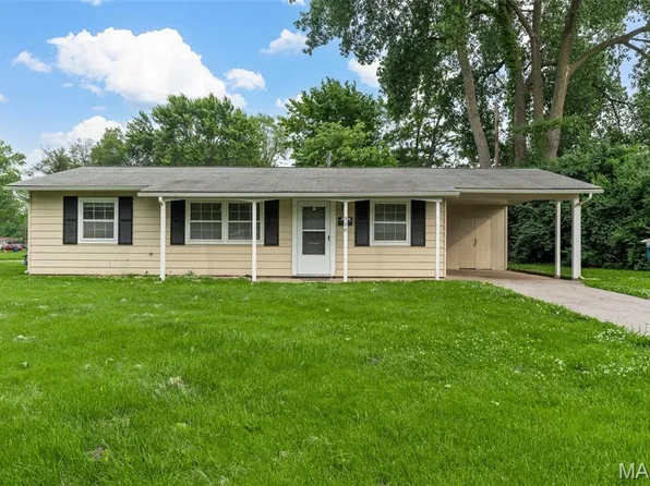 526 Saratoga Ln, Hazelwood, MO 63042