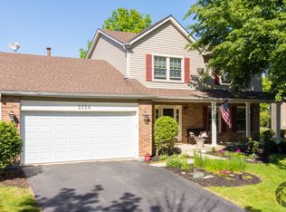 2524 Newport Dr, Naperville, IL
