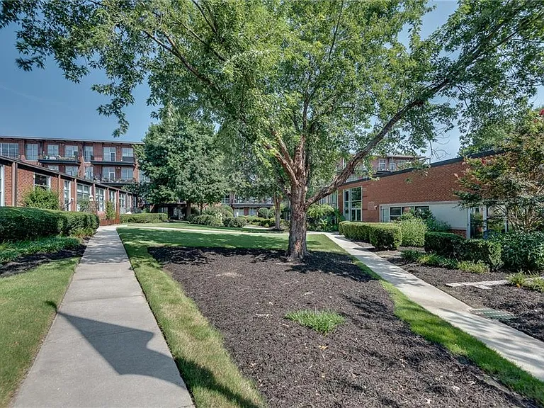 5200 Peachtree Rd #1101 — Photo 29