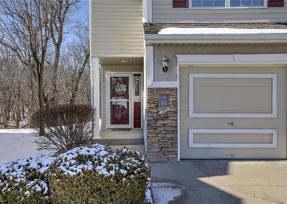 1st image of 507 SW Shadow Glen Dr