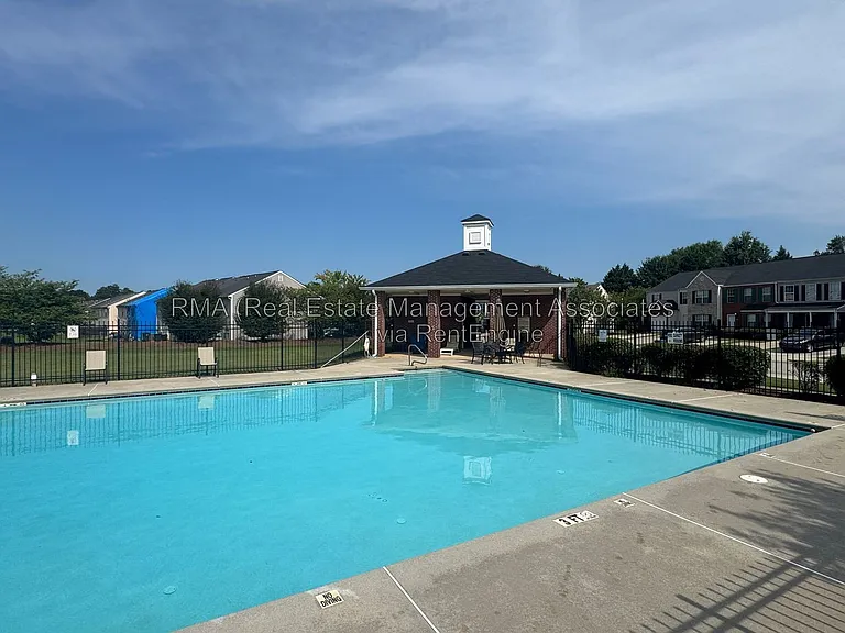 1330 Labonte Pkwy — Photo 14