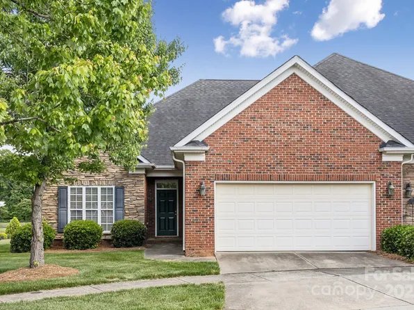 2910 Lake James Ct, Monroe, NC 28110