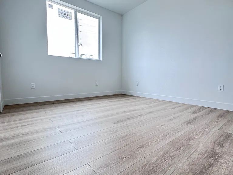 9801 Beachy Ave #1 — Photo 9