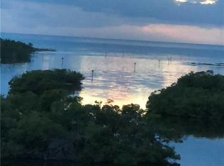 435 Dockside Dr #A-601, Naples, FL 34110