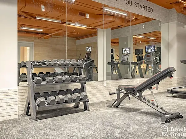 3308 Glenwood Road image 13 of 27